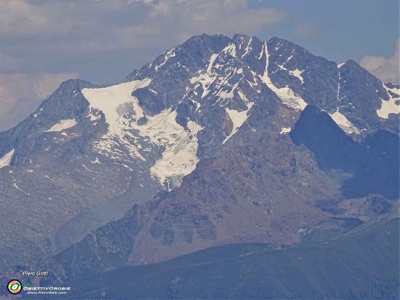 70 Maxi zoom sul Disgrazia (3678 m).JPG -                                